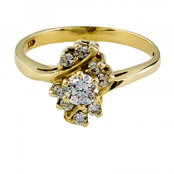 9ct gold Cubic Zirconia Cluster Ring size L